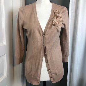 Loft Button Down Cardigan  Flower Detail Sz S Tan